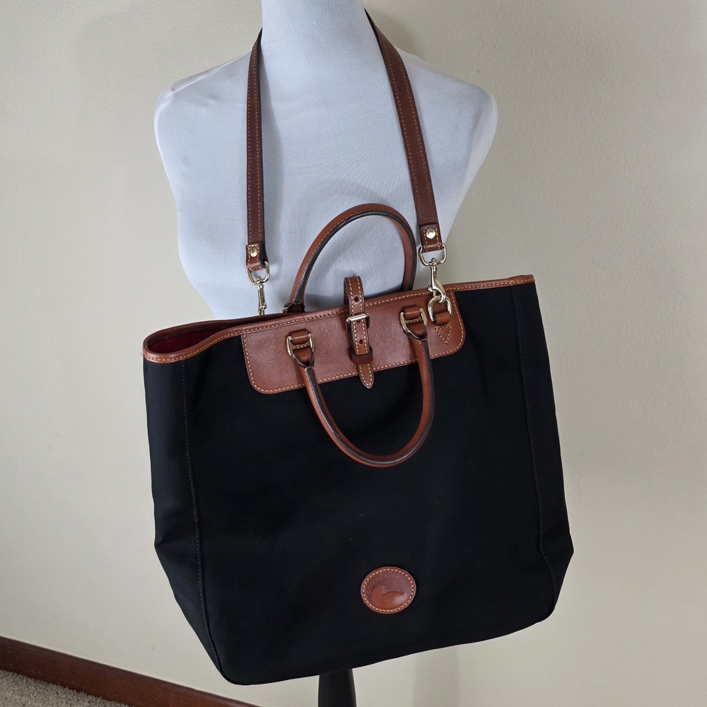 Dooney & Bourke Nylon Editor's Tote  bag, Large, Lightweight, Travel Work Shop